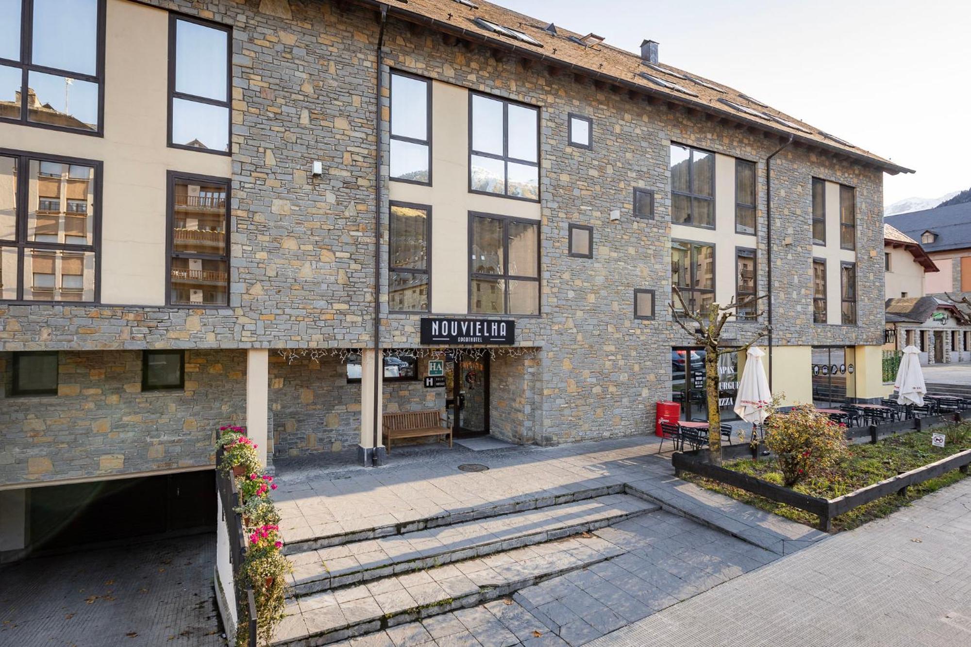 Aparthotel Nou Βιέλα Εξωτερικό φωτογραφία